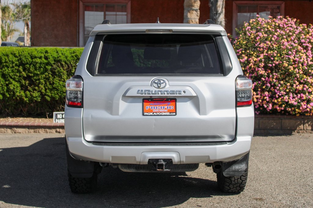 Used 2019 Toyota 4Runner SR5 image 7