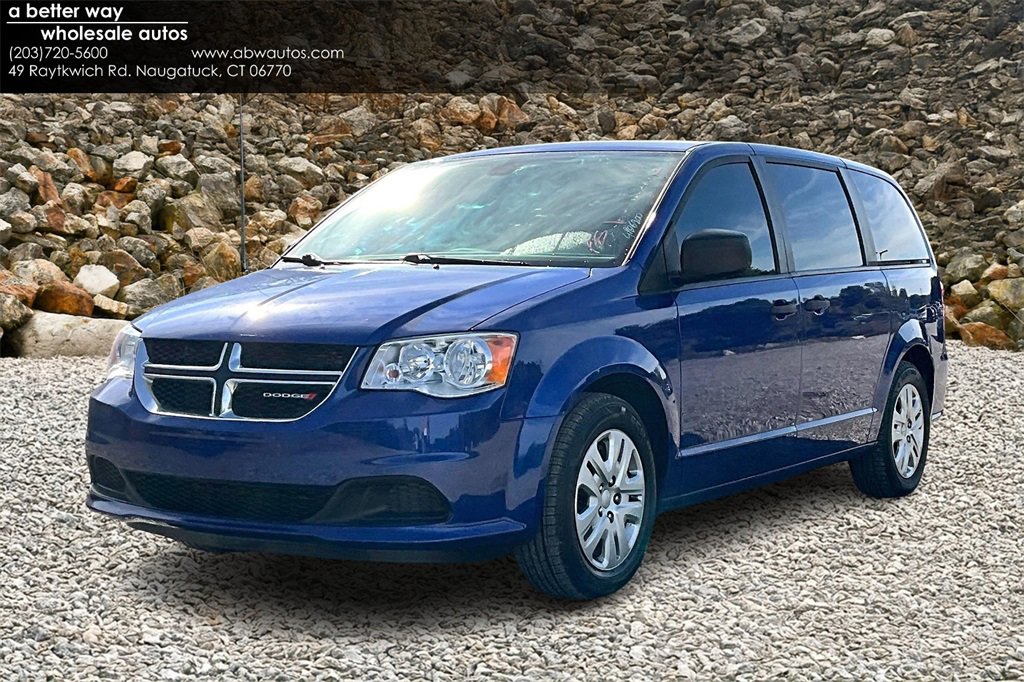 Used 2019 Dodge Grand Caravan SE w/ UConnect Hands-Free Group