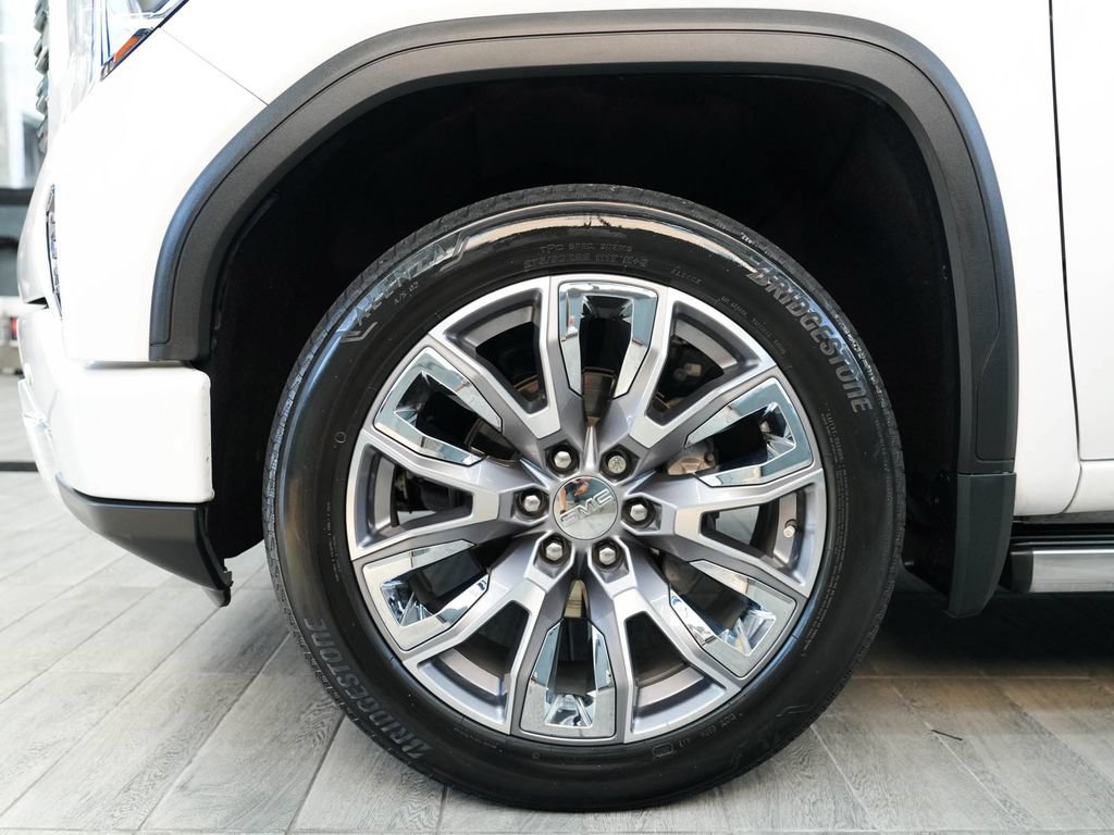 Used 2023 GMC Sierra 1500 Denali w/ Denali Reserve Package AWD/4WD image 9