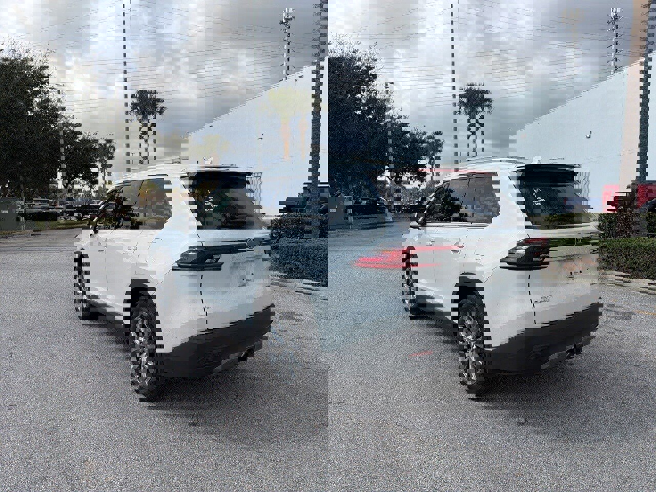 Used 2025 Toyota Grand Highlander AWD Hybrid image 3