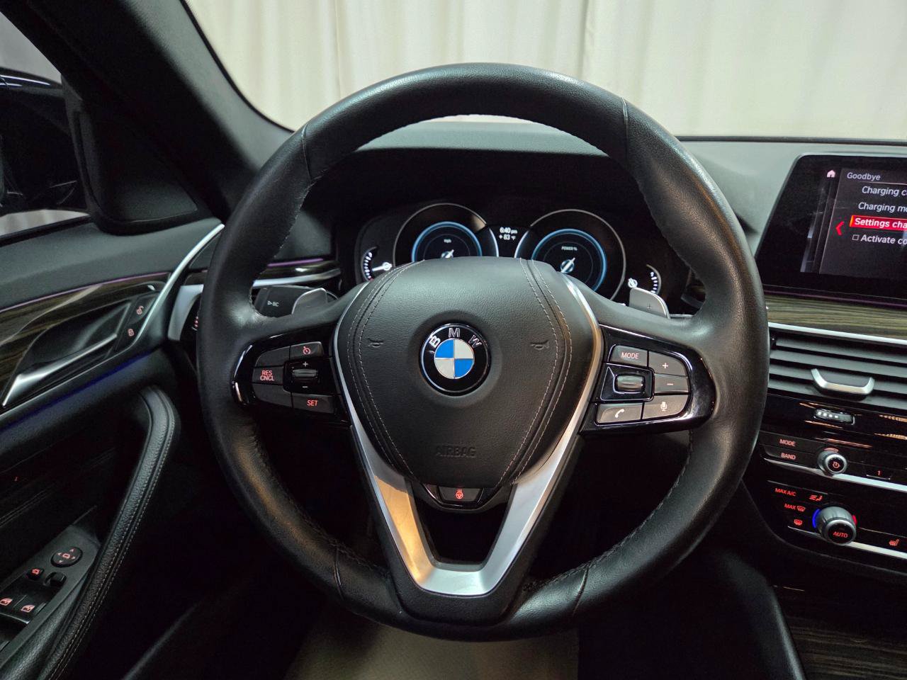 Used 2019 BMW 530e xDrive w/ Convenience Package AWD/4WD image 31