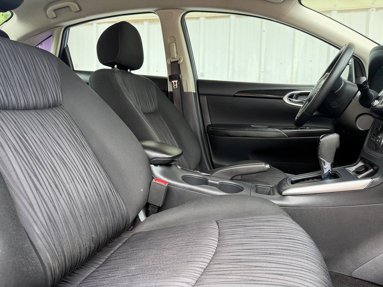 Used 2019 Nissan Sentra SV FWD image 15