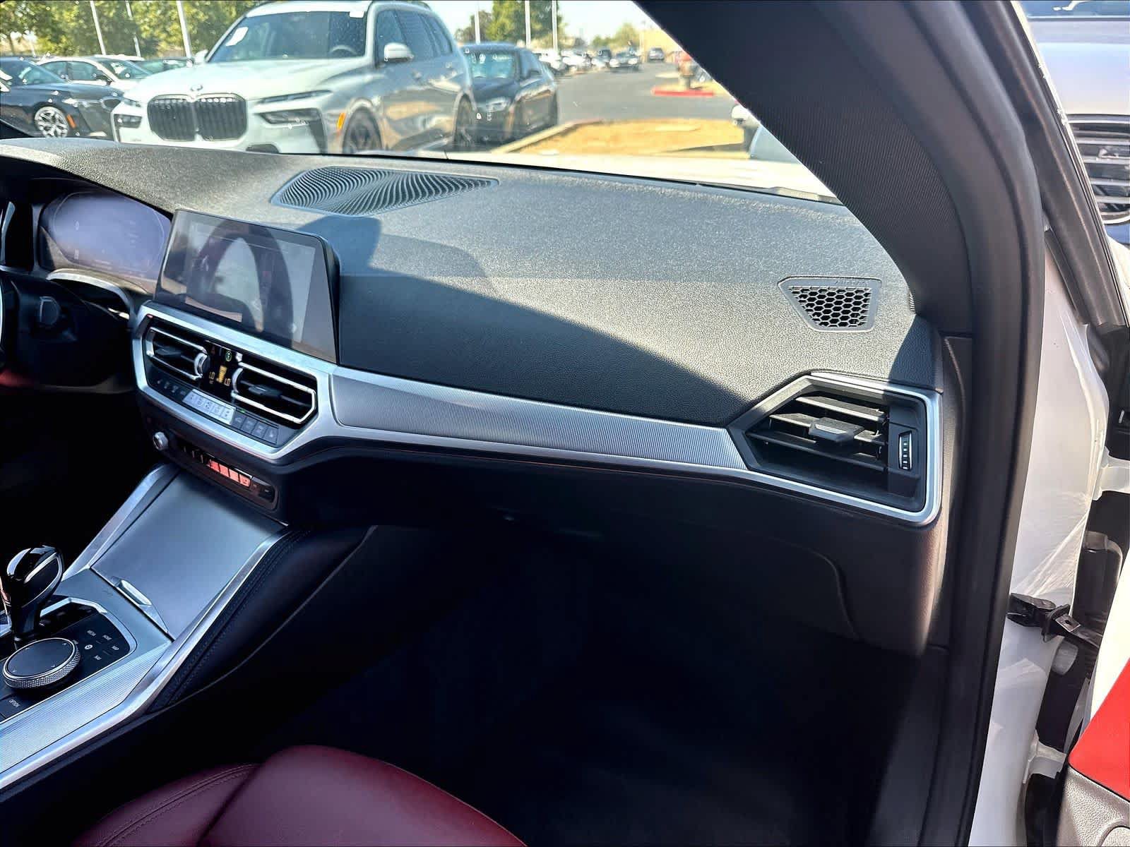 Used 2022 BMW 430i Coupe w/ M Sport Package RWD image 26