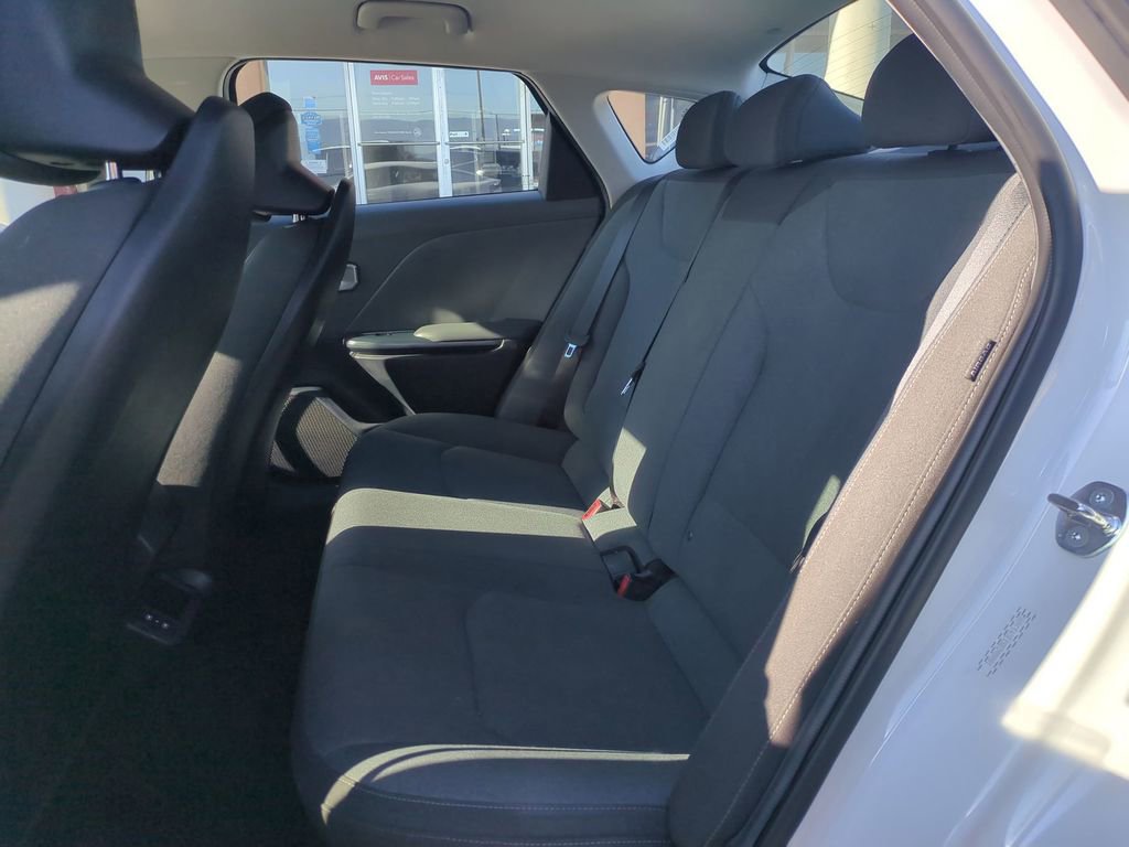 Used 2025 Kia K4 FWD image 27