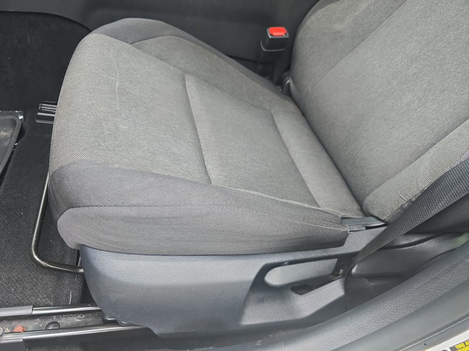 Used 2025 Toyota Camry LE FWD image 28