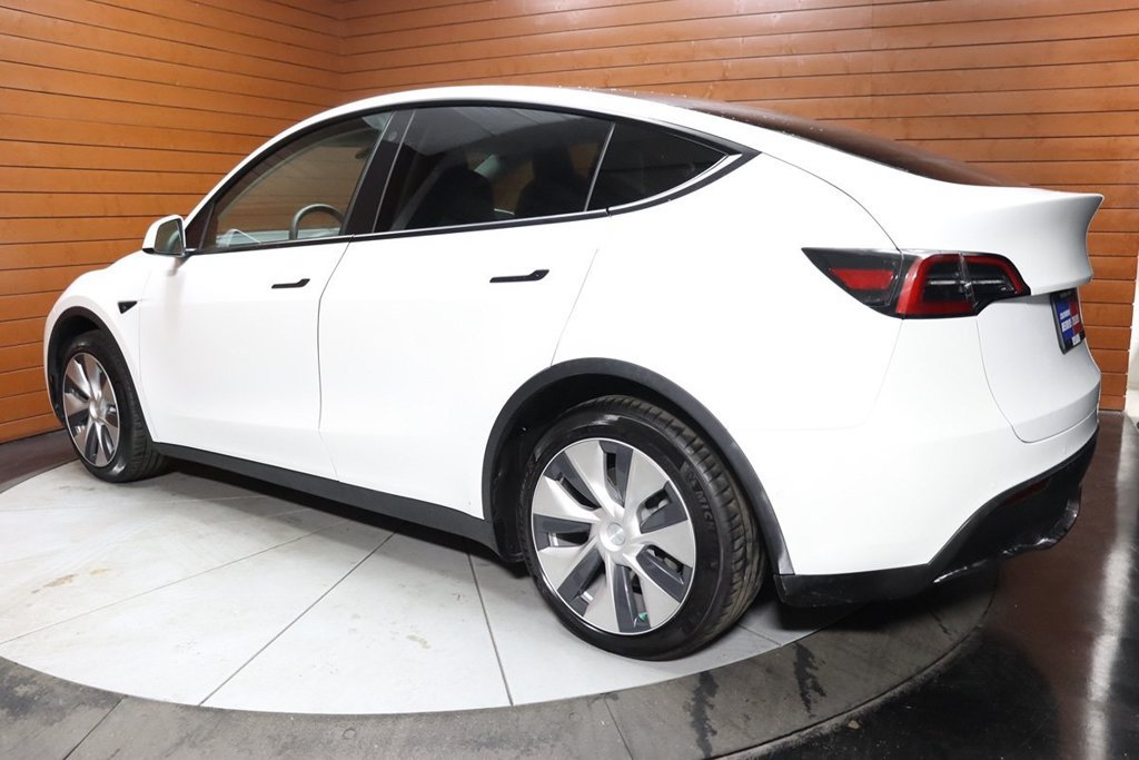 Used 2023 Tesla Model Y Long Range AWD/4WD image 8