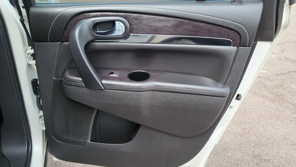 Used 2015 Buick Enclave Premium w/ Experience Buick Package FWD image 19