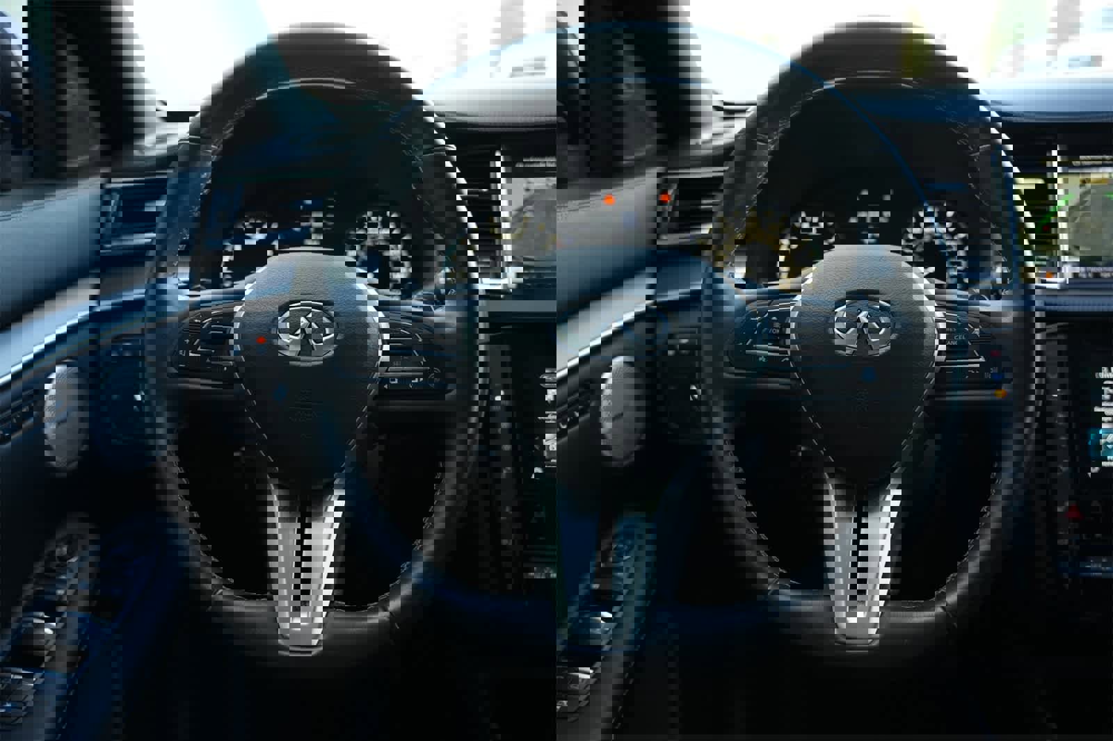 Used 2024 INFINITI QX55 Essential w/ Accent Package image 9