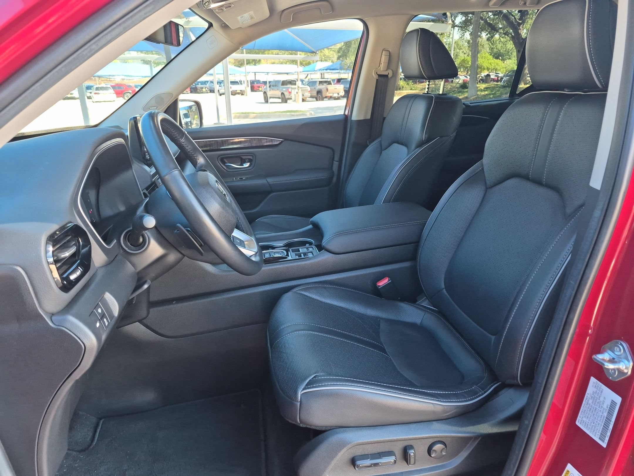 Certified 2025 Honda Pilot Elite image 9
