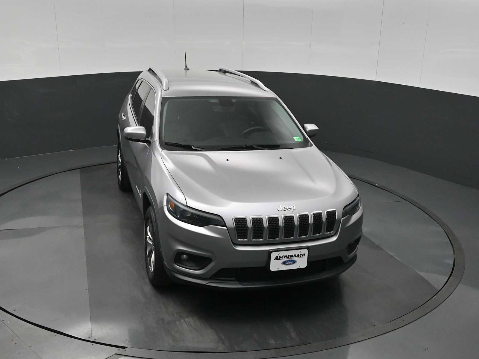 Used 2019 Jeep Cherokee Latitude Plus w/ Comfort/Convenience Group image 20