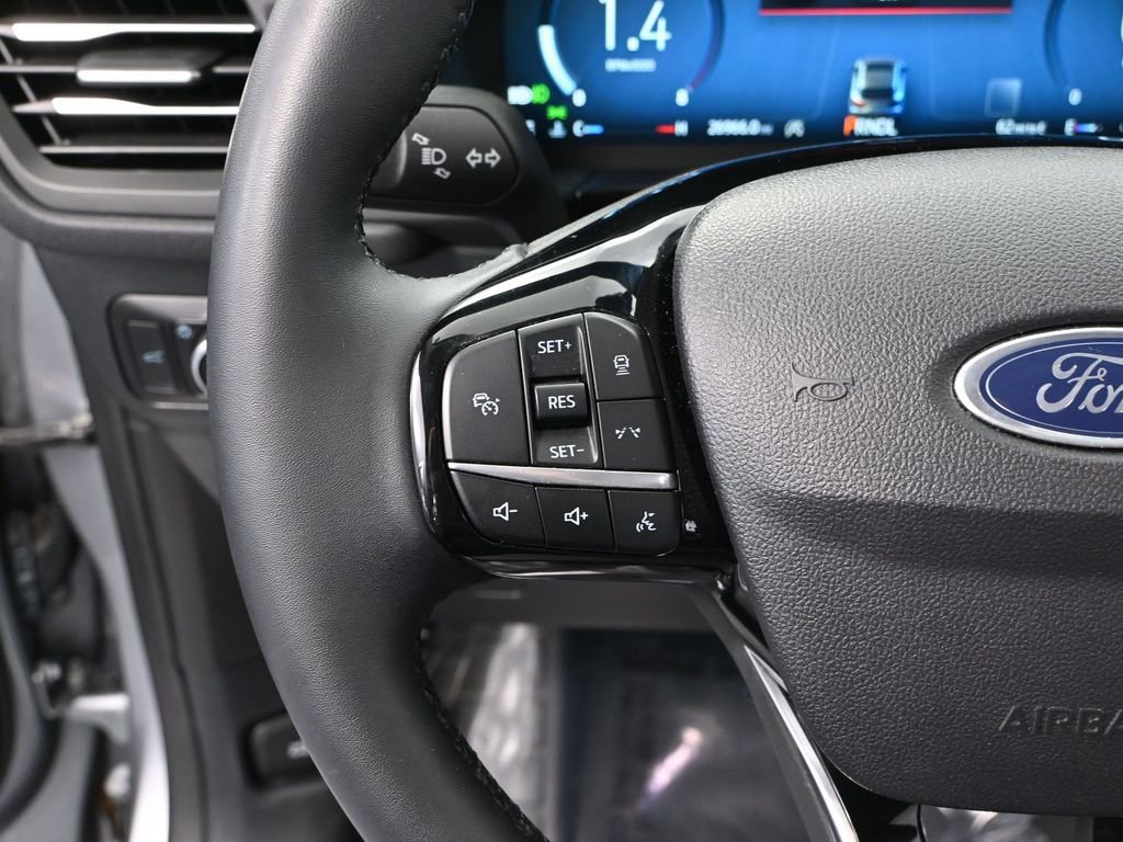 Used 2024 Ford Escape Platinum image 25