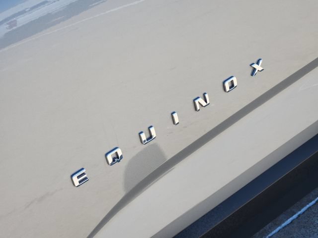 Used 2026 Chevrolet Equinox LT FWD image 9