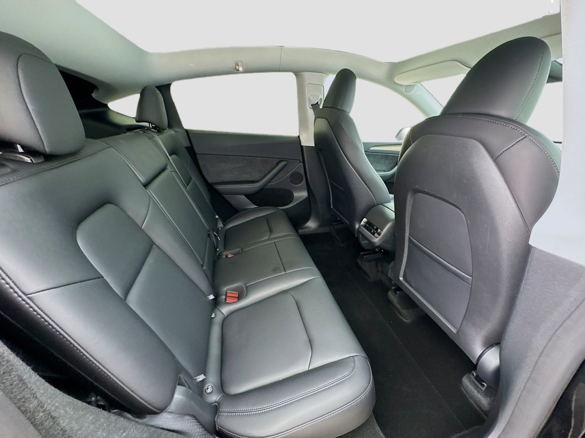 Used 2025 Tesla Model Y Performance AWD/4WD image 19