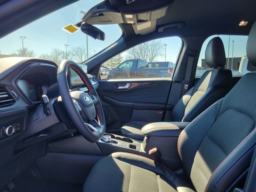 New 2026 Ford Escape ST-Line w/ Tech Pack #1 image 18