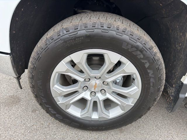 Used 2025 Chevrolet Silverado 1500 LTZ w/ LTZ Premium Package image 10