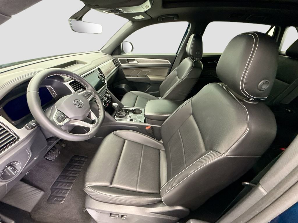 Used 2023 Volkswagen Atlas Cross Sport SE FWD image 17