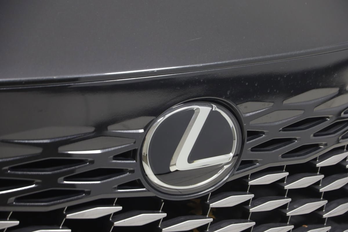 Used 2023 Lexus RX 350 Premium w/ Accessory Package AWD/4WD image 16