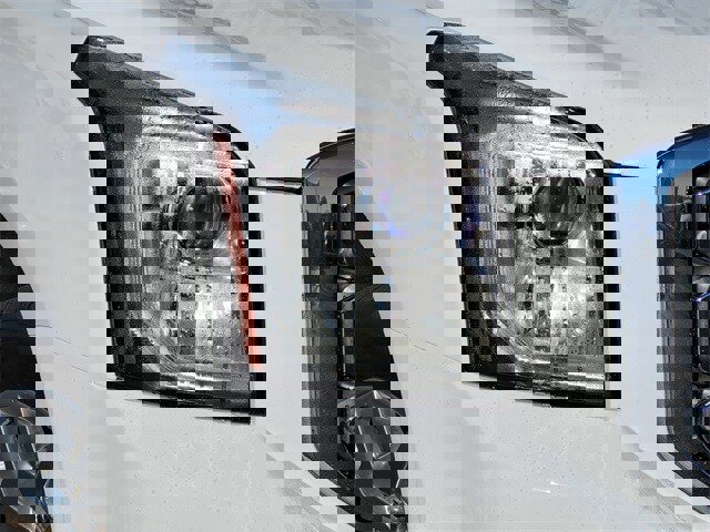 Used 2016 GMC Yukon XL SLE w/ HD Trailering Package image 10