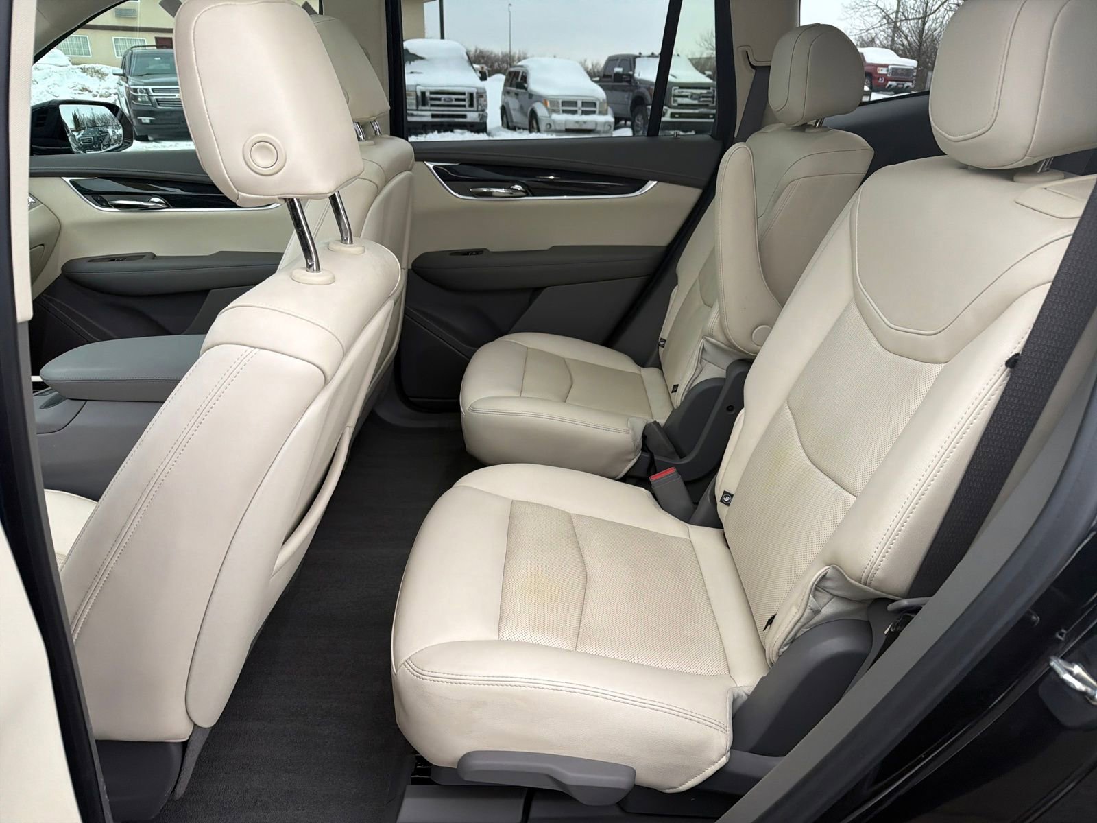 Used 2021 Cadillac XT6 Premium Luxury image 30