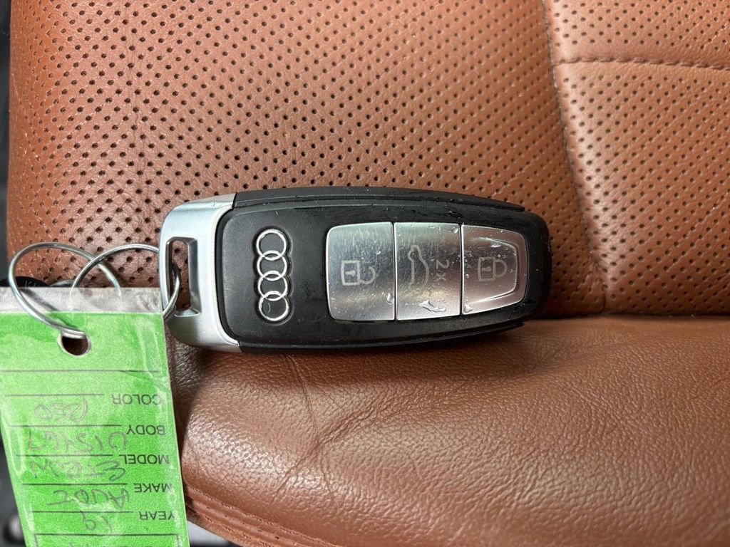 Used 2019 Audi e-tron Premium Plus AWD/4WD image 29