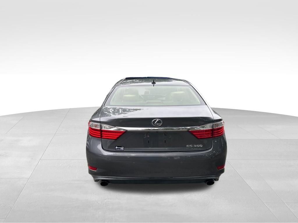 Used 2013 Lexus ES 350 w/ Luxury Pkg FWD image 3