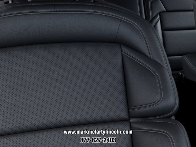 New 2027 Lincoln Navigator Premiere AWD/4WD image 16