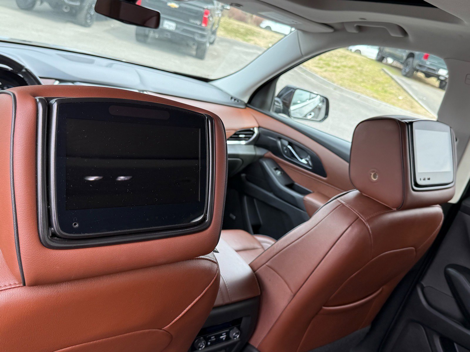 Used 2020 Chevrolet Traverse High Country image 13