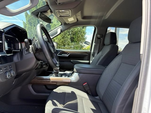Used 2025 Chevrolet Silverado 1500 LT Trail Boss w/ Protection Package AWD/4WD image 19