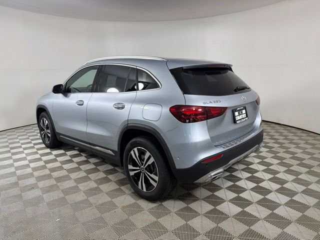 New 2026 Mercedes-Benz GLA 250 4MATIC image 5