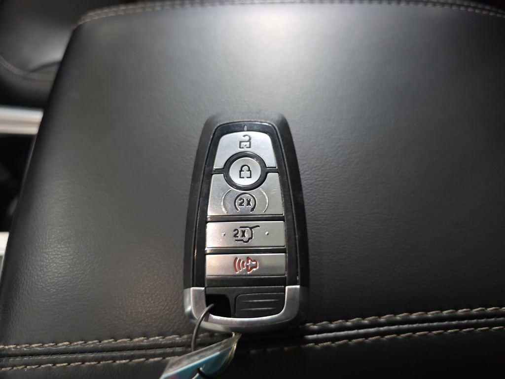 Used 2023 Ford Explorer XLT w/ Equipment Group 202A image 39
