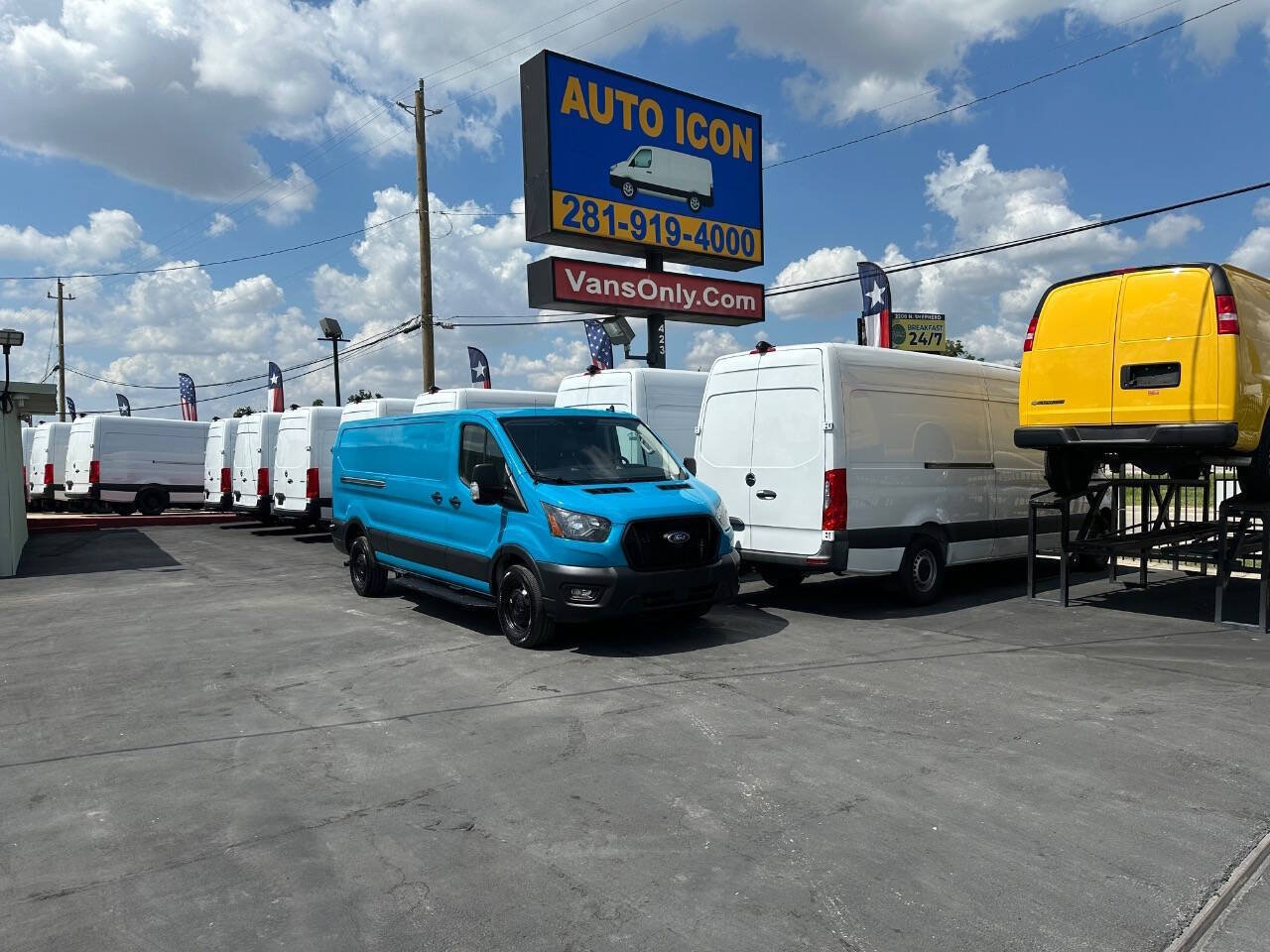 Used 2023 Ford Transit 350 Low Roof w/ Load Area Protection Package RWD image 24