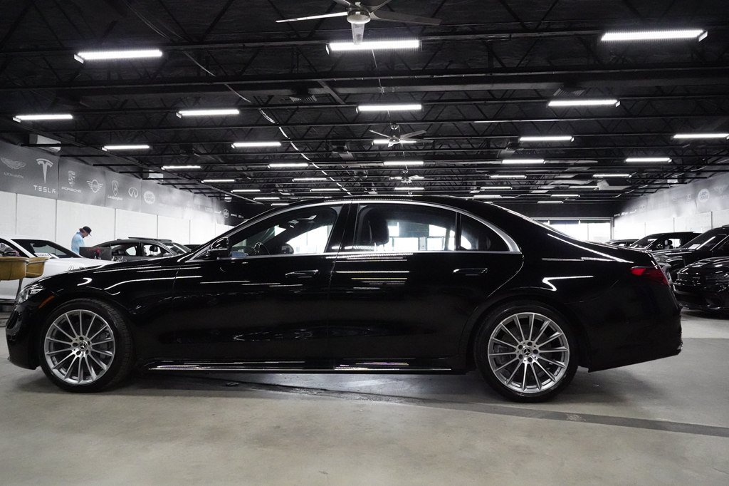 Used 2021 Mercedes-Benz S 580 4MATIC Sedan image 2