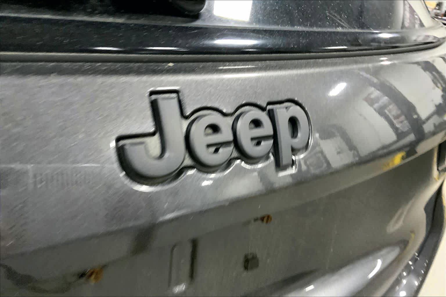 Used 2021 Jeep Compass Latitude AWD/4WD image 31