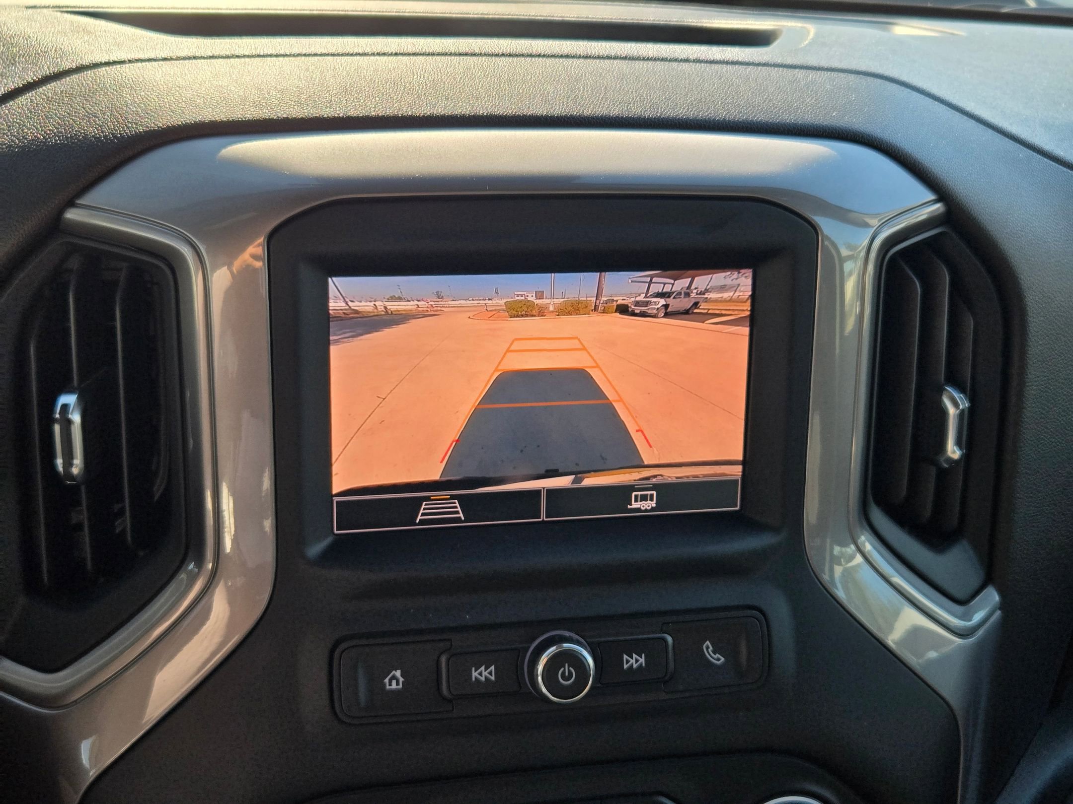 Certified 2024 Chevrolet Silverado 2500 Custom w/ Custom Value Package image 18