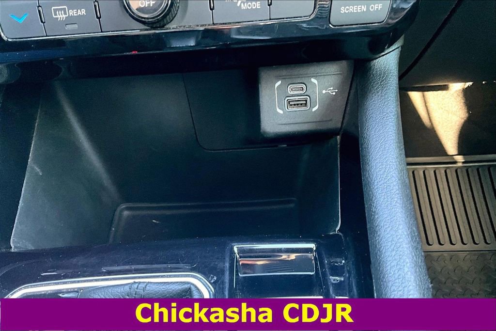 Used 2022 Jeep Compass Altitude w/ Sun and Sound Group image 13