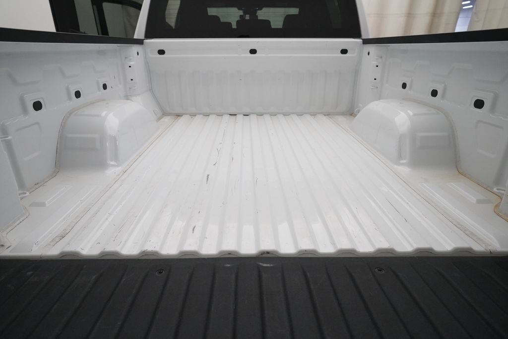 Used 2024 Chevrolet Silverado 1500 LT AWD/4WD image 9
