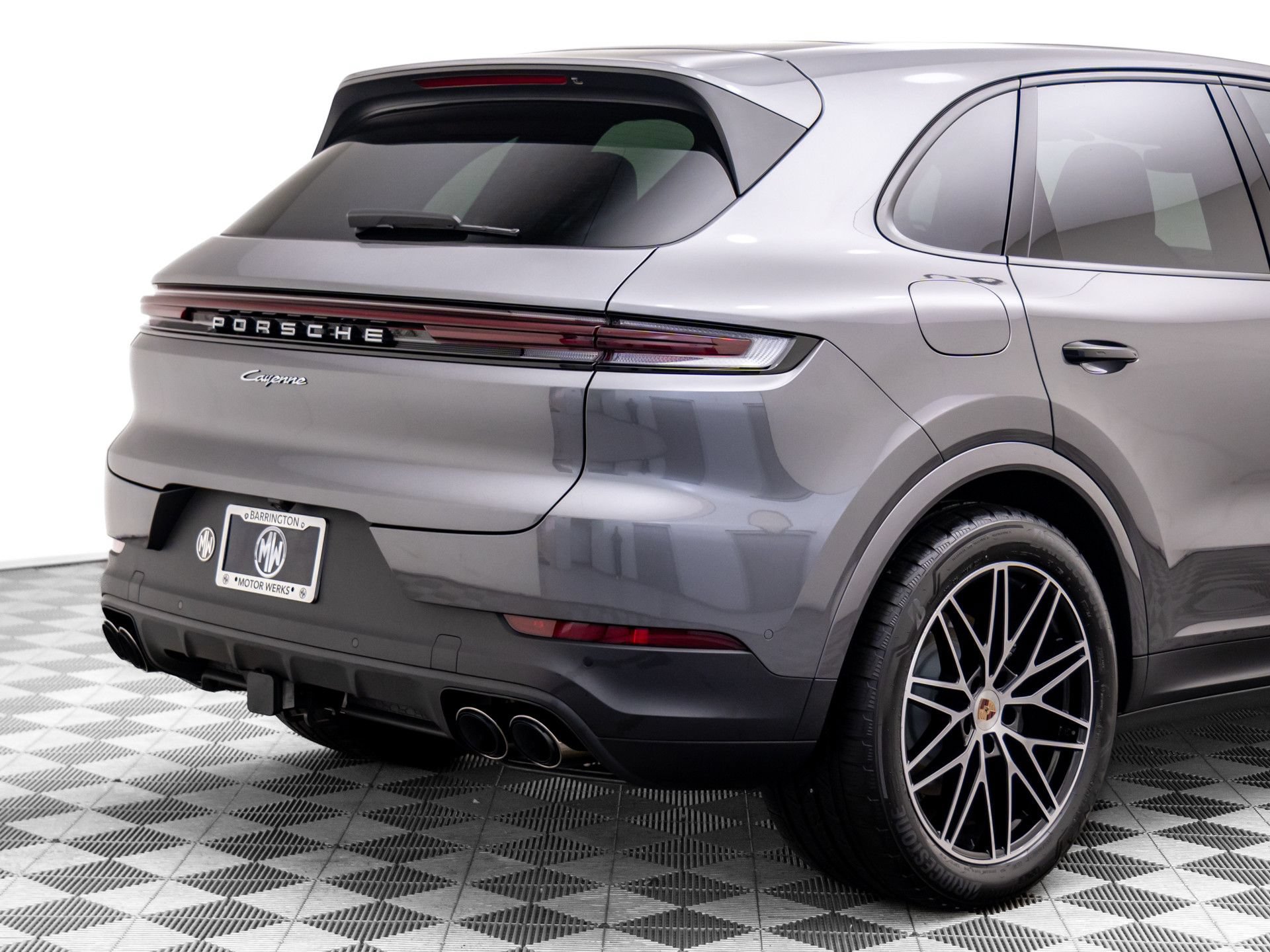 New 2026 Porsche Cayenne E-Hybrid AWD/4WD image 32