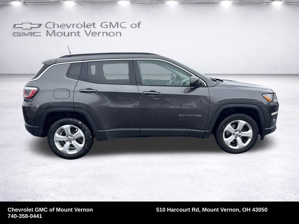 Used 2018 Jeep Compass Latitude w/ Popular Equipment Group image 8