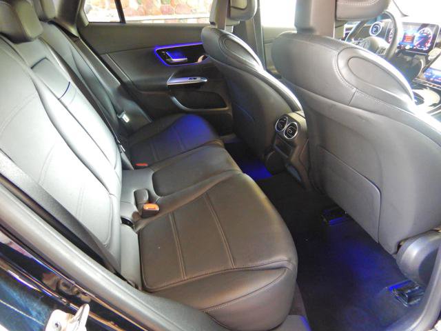 Used 2024 Mercedes-Benz GLC 300 4MATIC image 16