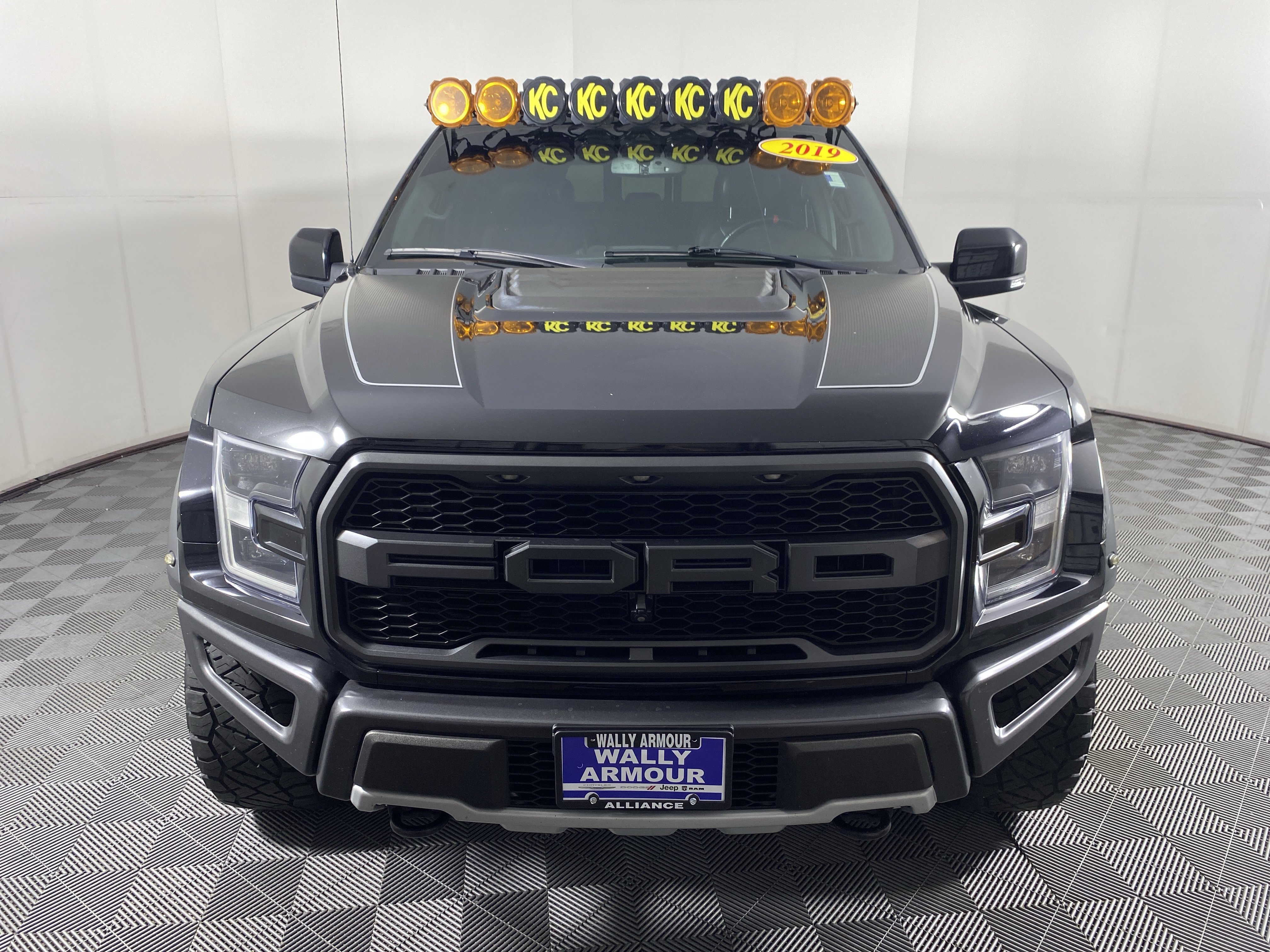 Used 2019 Ford F150 Raptor w/ Equipment Group 802A Luxury AWD/4WD image 12
