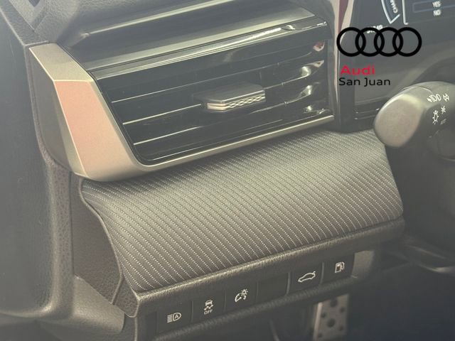 Used 2025 Toyota Camry SE image 31