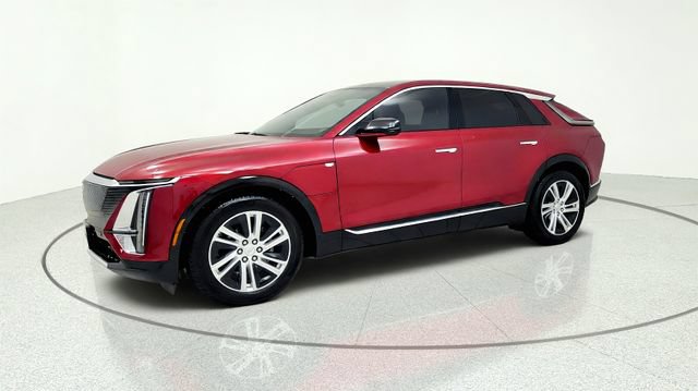 Used 2024 Cadillac Lyriq Tech w/ LPO, Floor Liner Package AWD/4WD image 4