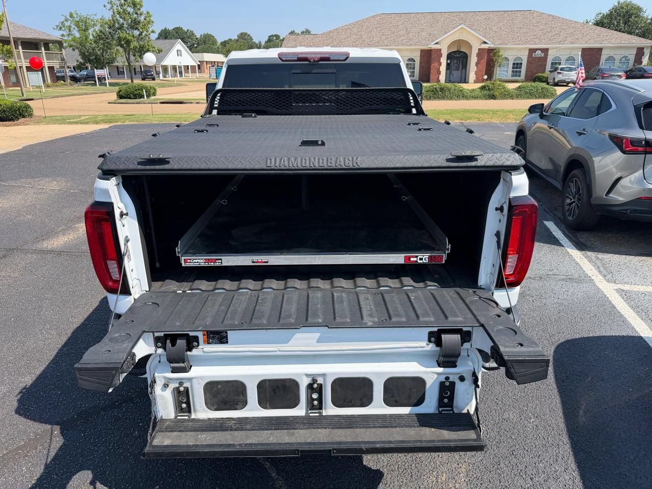 Used 2020 GMC Sierra 2500 AT4 w/ AT4 Premium Package AWD/4WD image 7