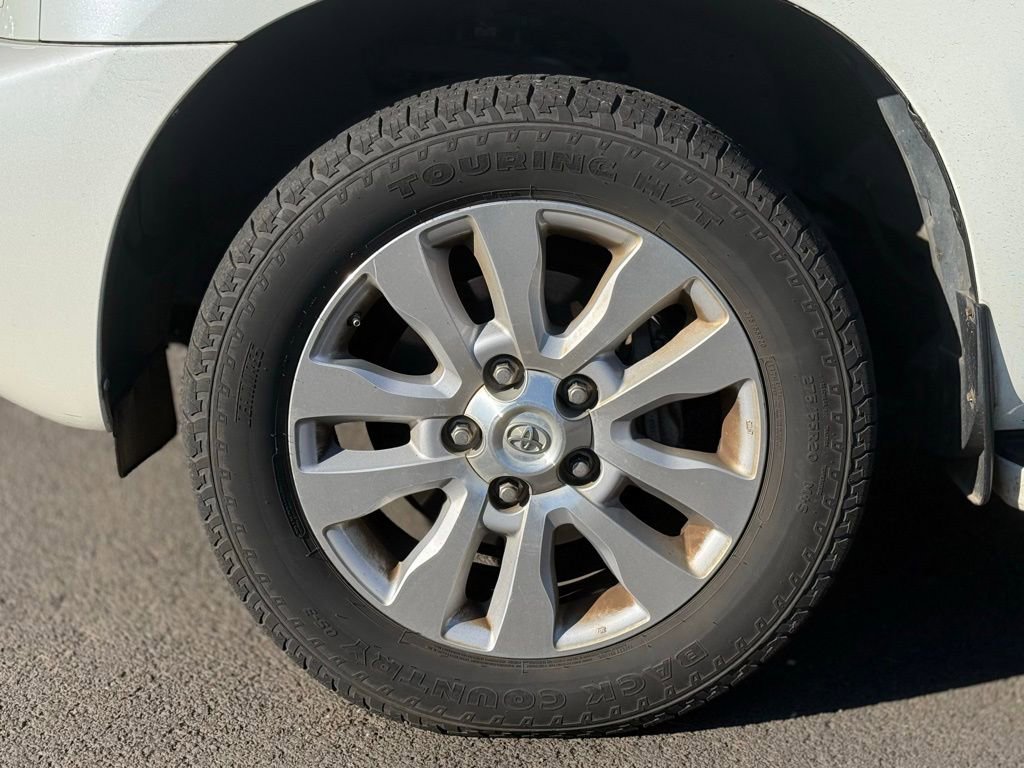 Used 2015 Toyota Sequoia Platinum image 9