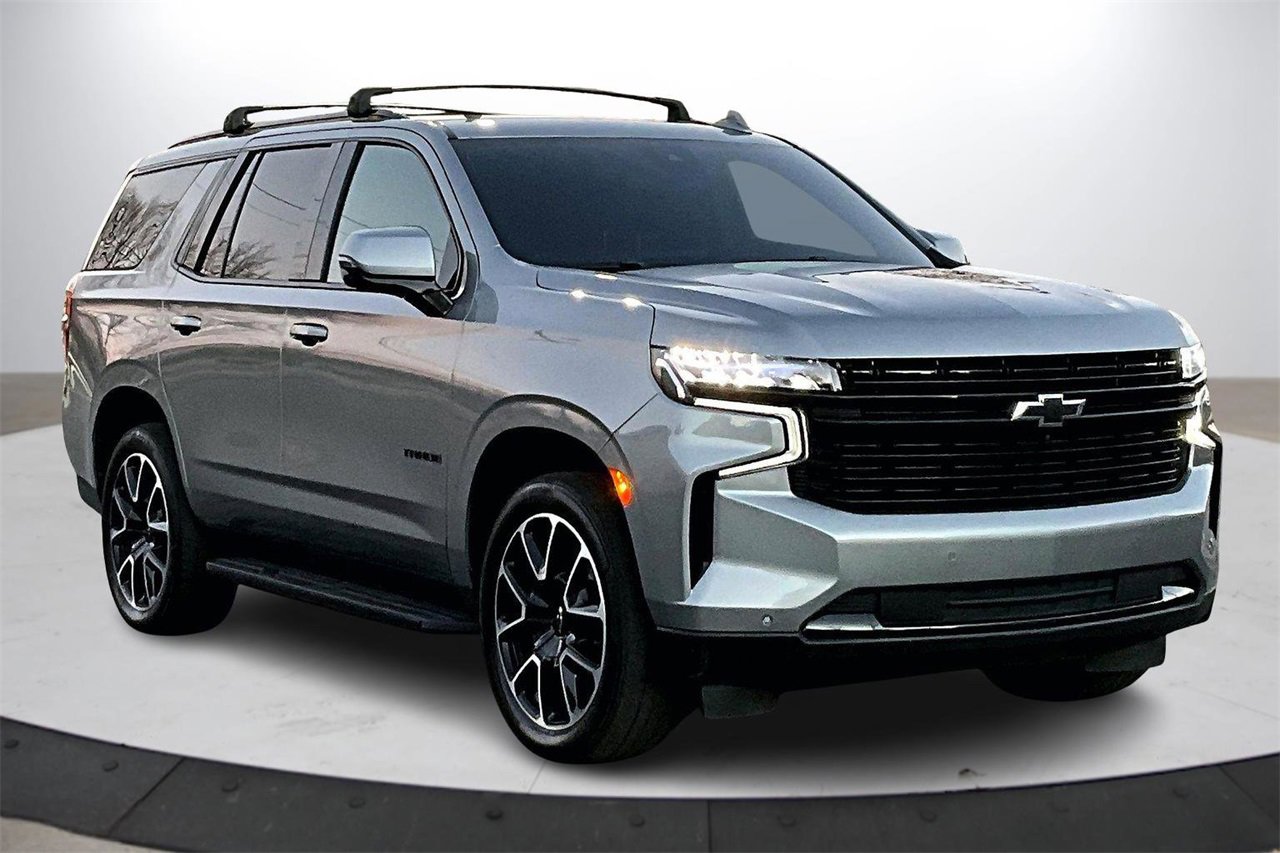 Used 2023 Chevrolet Tahoe RST w/ Luxury Package image 2