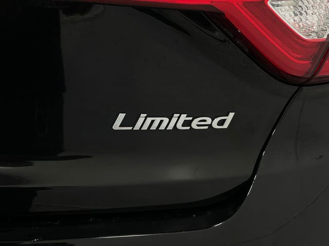 Used 2017 Hyundai Sonata Limited w/ Tech Package 03 image 40