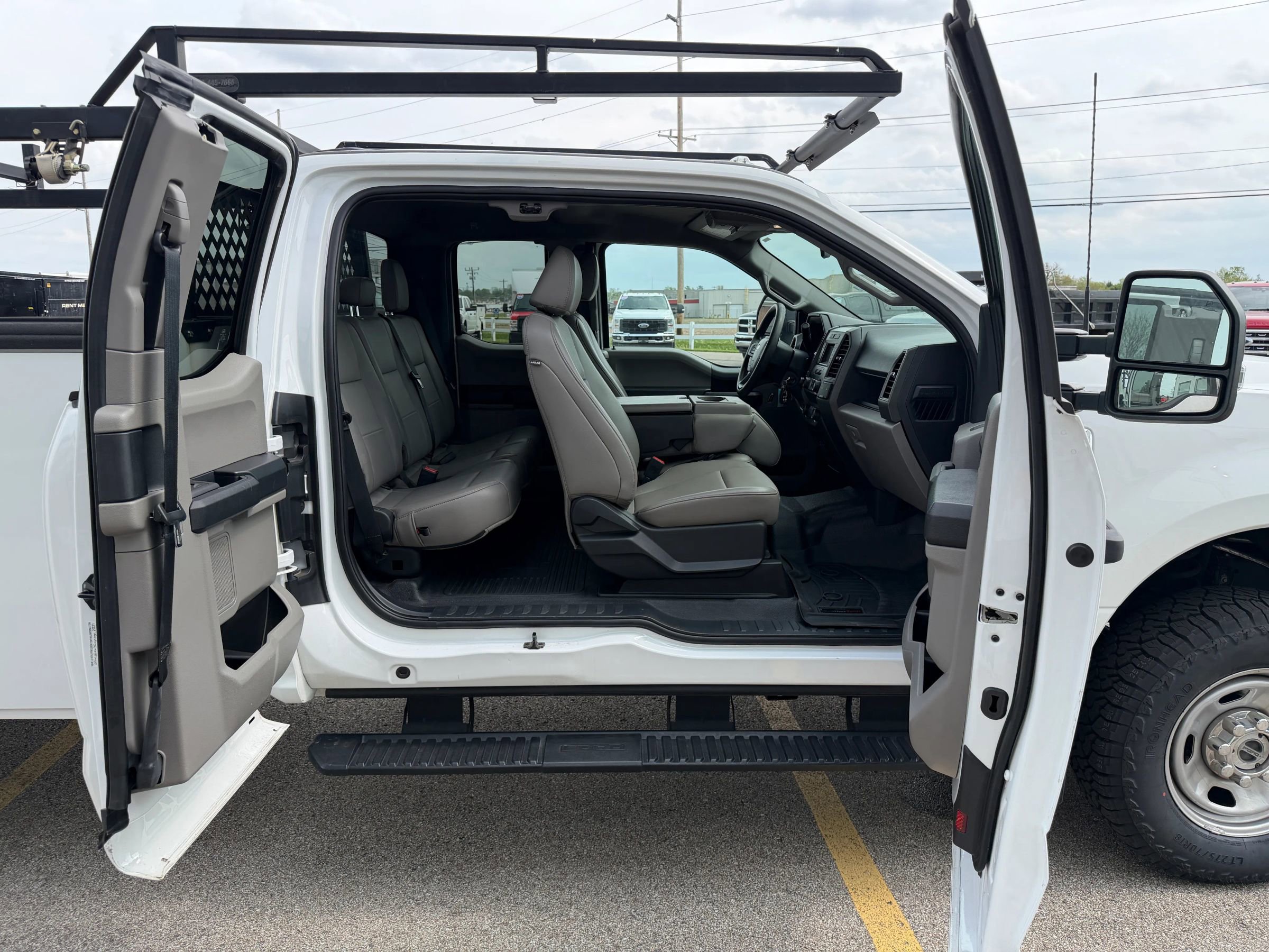 Used 2022 Ford F350 XL w/ Power Equipment Group AWD/4WD image 32