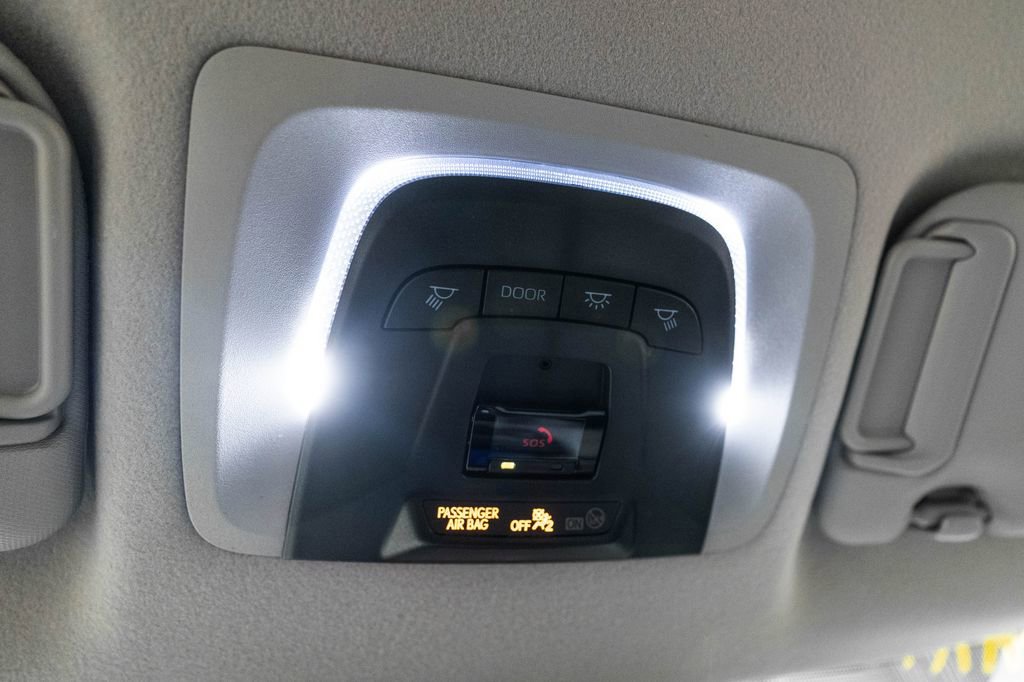 Certified 2023 Toyota Corolla Cross LE image 27