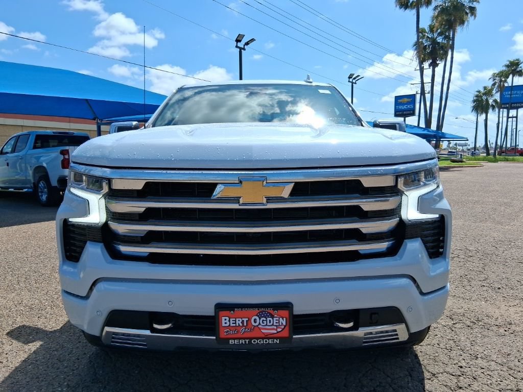 New 2026 Chevrolet Silverado 1500 High Country AWD/4WD image 2