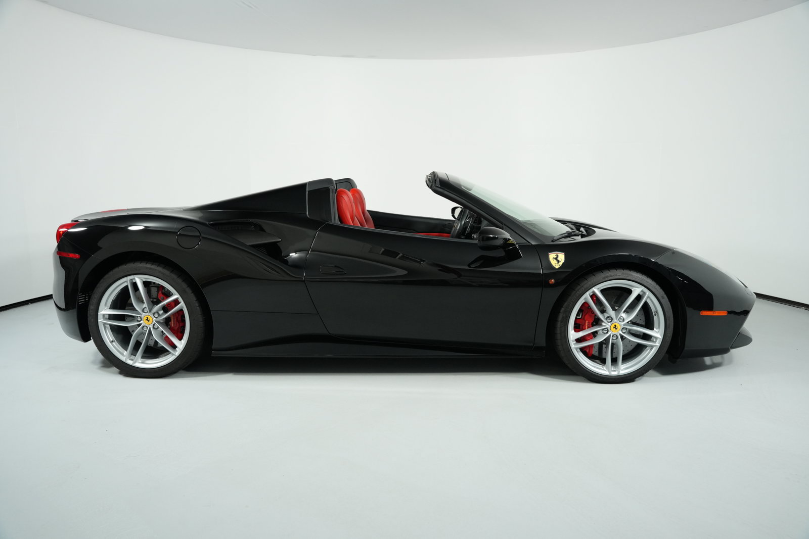 Certified 2017 Ferrari 488 Spider RWD image 26